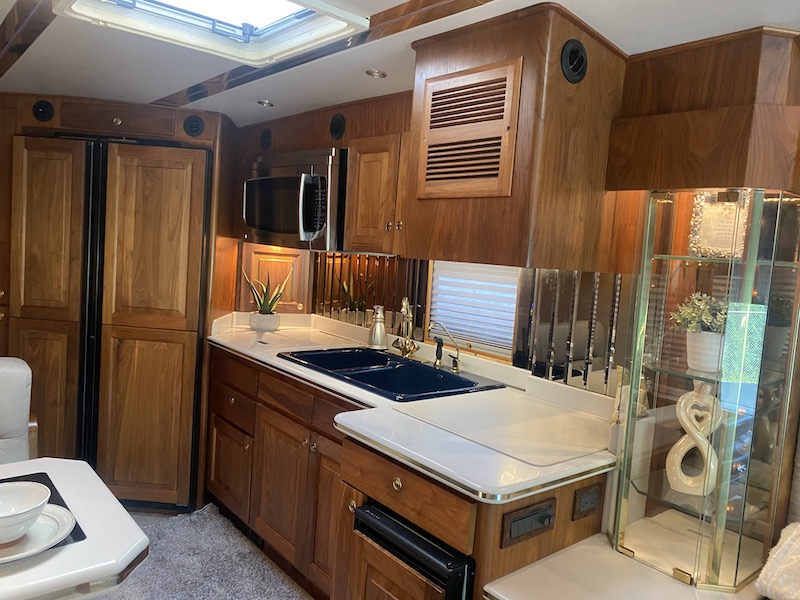 Bus-Stuff.com Class A Rv For Sale