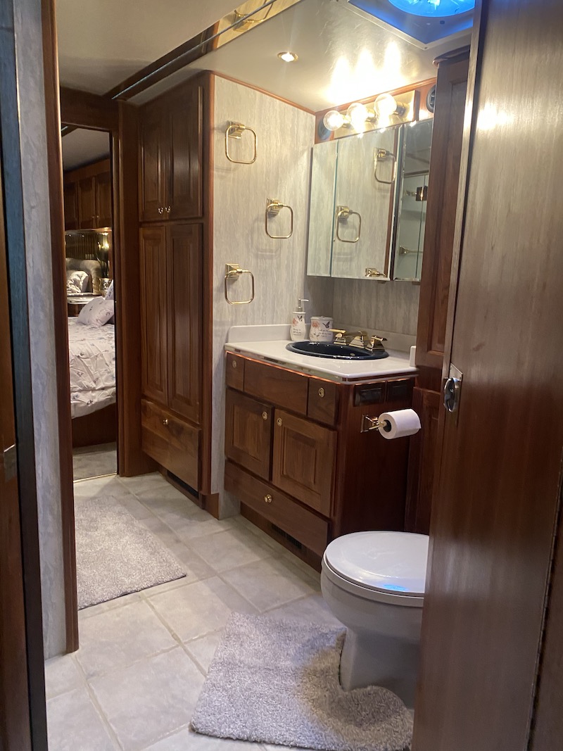 Bus-Stuff.com Class A Rv For Sale