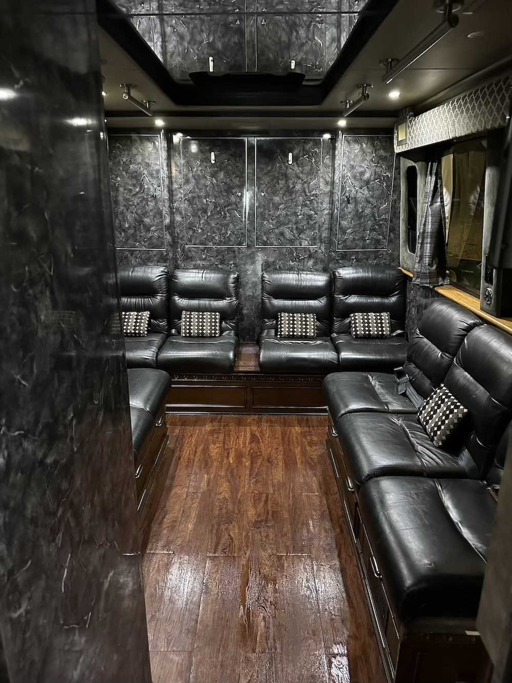 1998 Prevost   For Sale