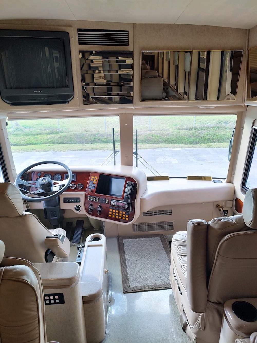 1999 Prevost Marathon XL For Sale