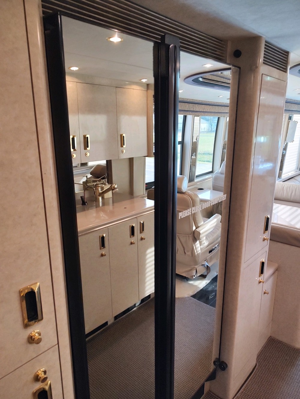 1999 Prevost Marathon XL For Sale