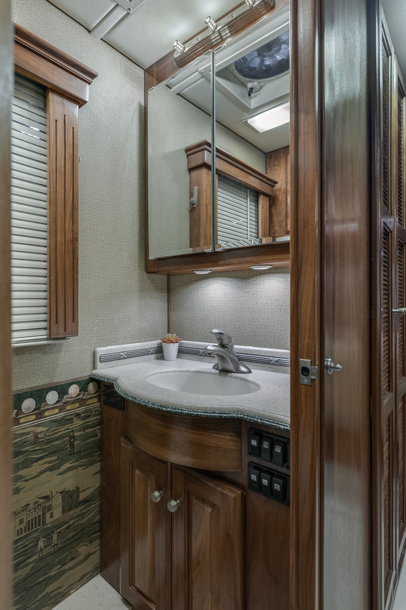 2005 Holiday Rambler For Sale