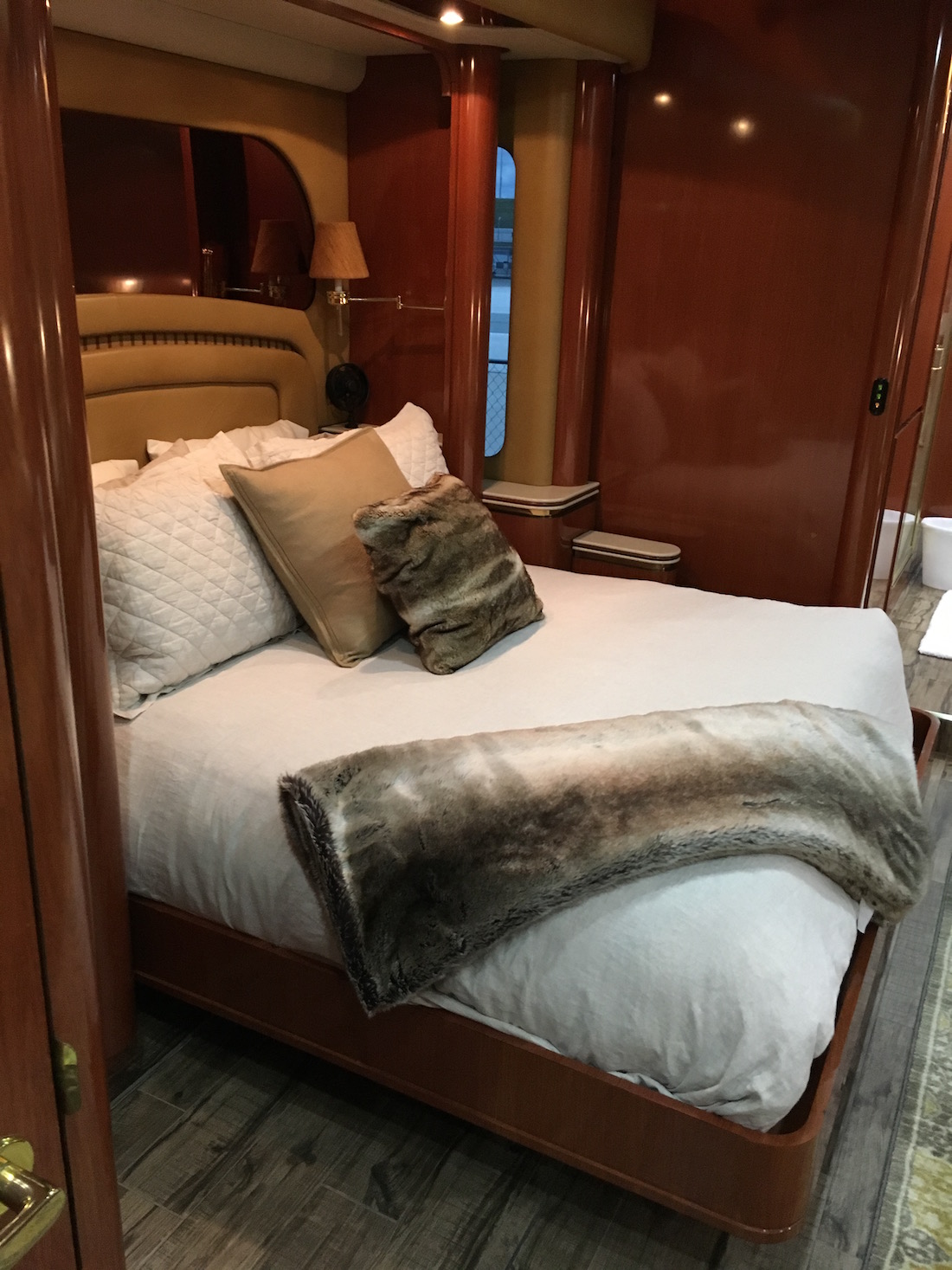 Bus-Stuff.com Class A Rv For Sale