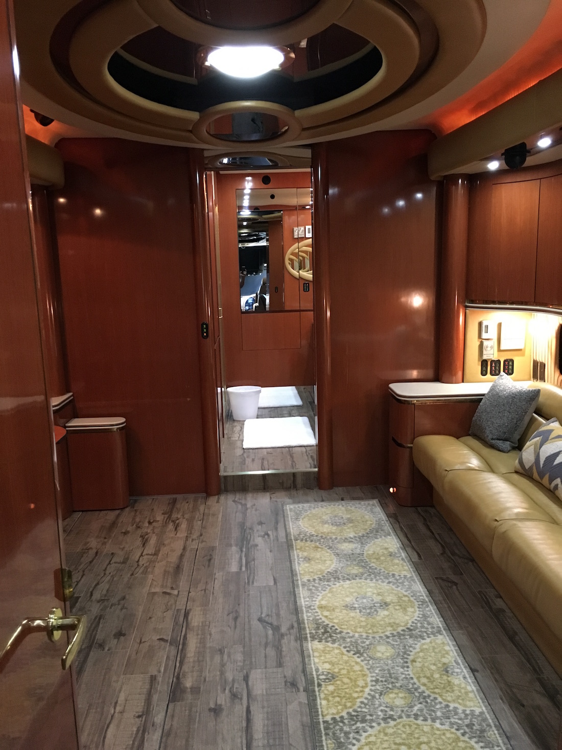 Bus-Stuff.com Class A Rv For Sale