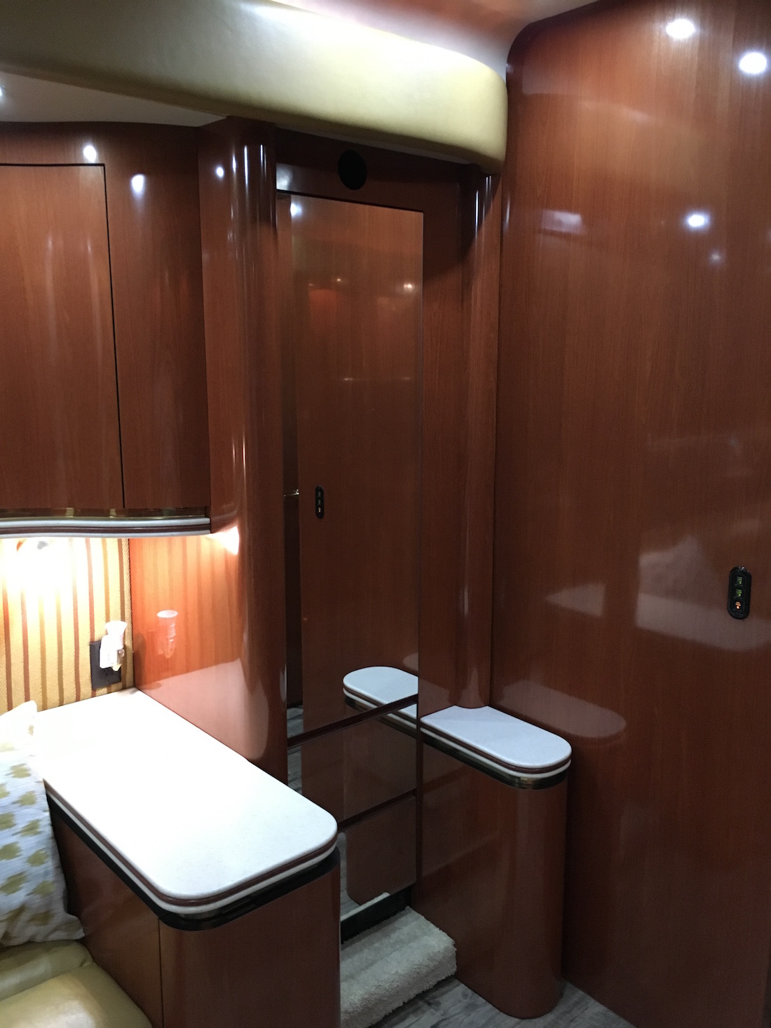 Bus-Stuff.com Class A Rv For Sale