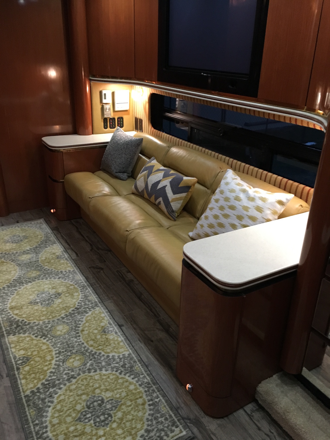 Bus-Stuff.com Class A Rv For Sale