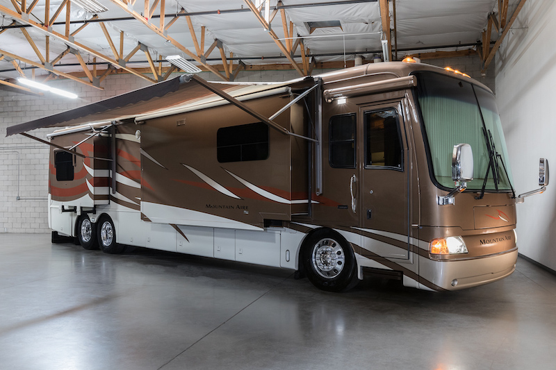 2008 Prevost Liberty H3-45 For Sale