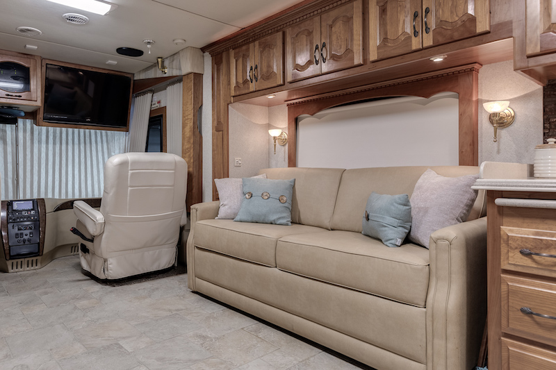 2008 Prevost Liberty H3-45 For Sale