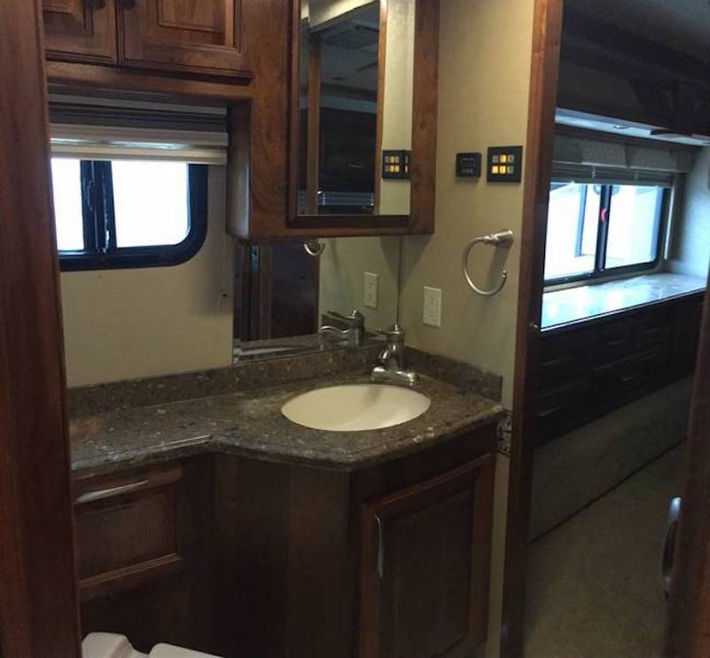 Bus-Stuff.com Class A Rv For Sale