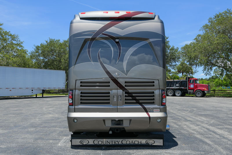 2007 Country Coach Magna For Sale