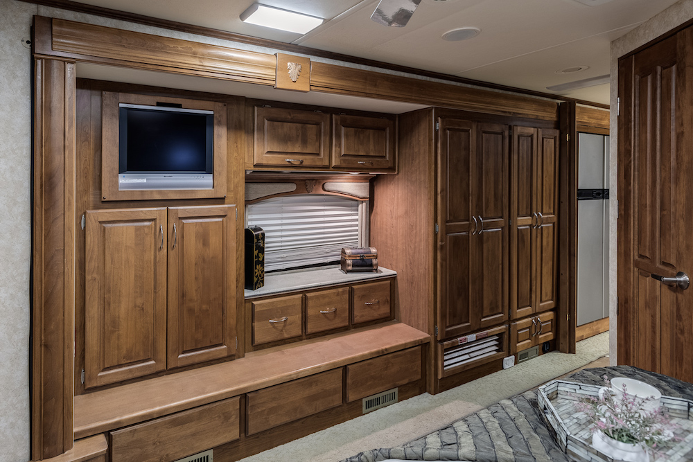 2007 Prevost Monaco For Sale