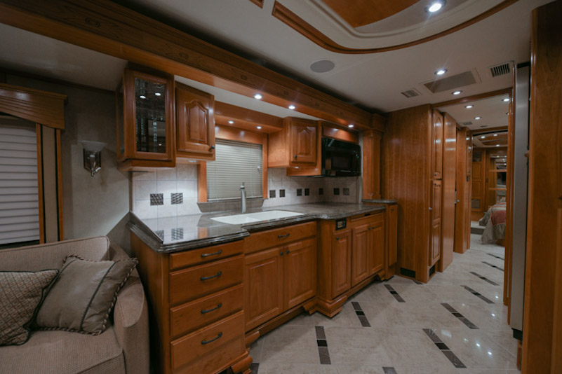 2008 Country Coach Magna For Sale