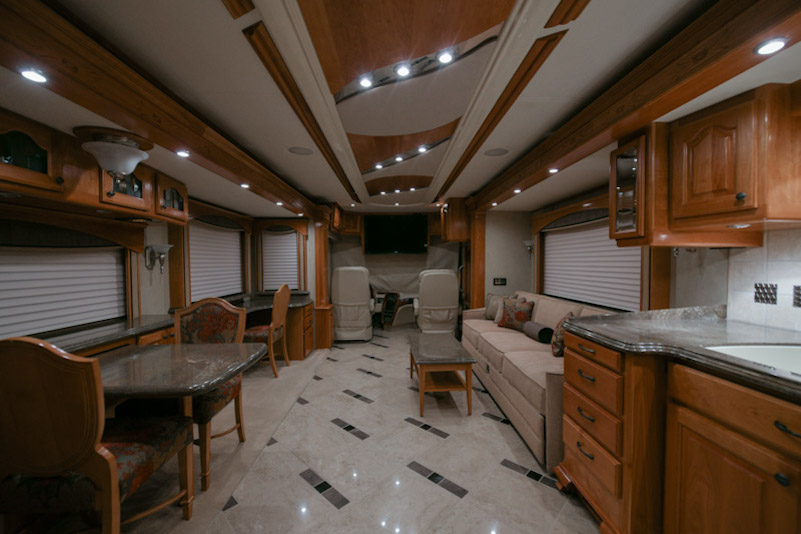 2008 Country Coach Magna For Sale