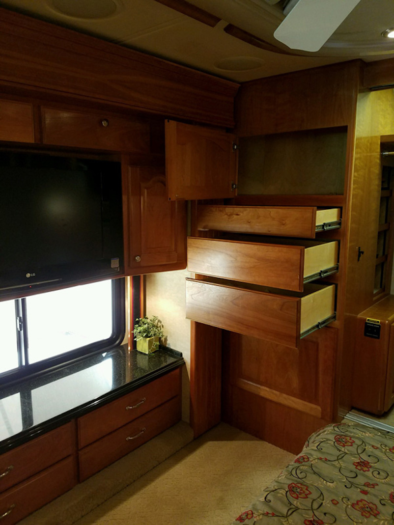 Bus-Stuff.com Class A Rv For Sale