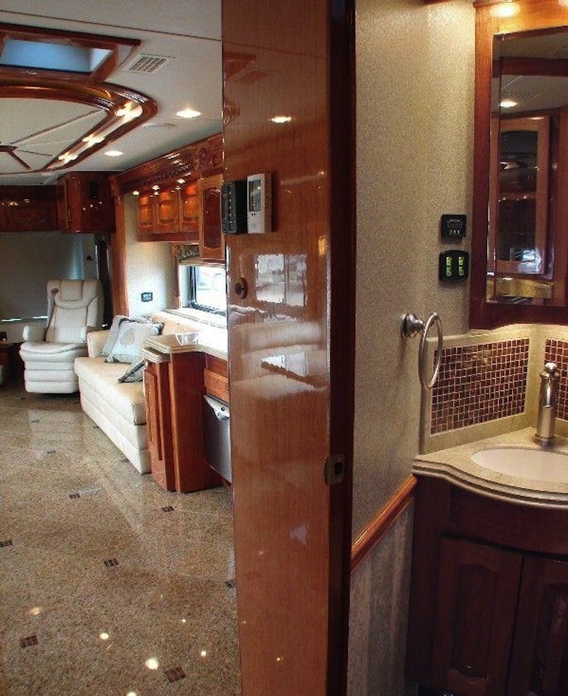 Bus-Stuff.com Class A Rv For Sale
