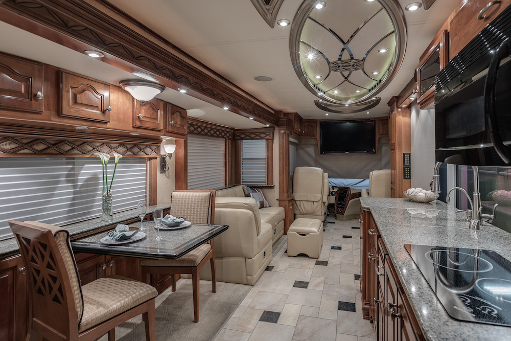 2009 Country Coach Magna For Sale