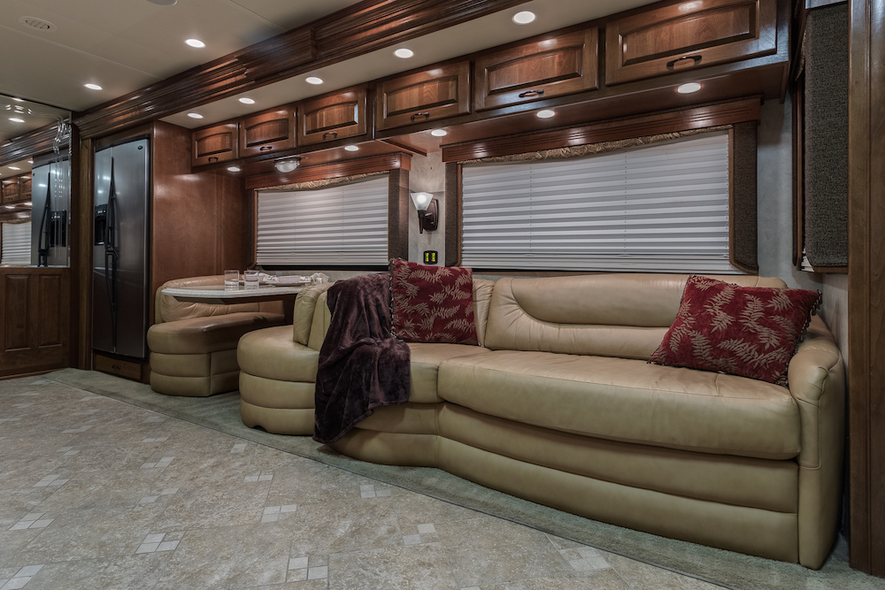 2009 Monaco Camelot  For Sale