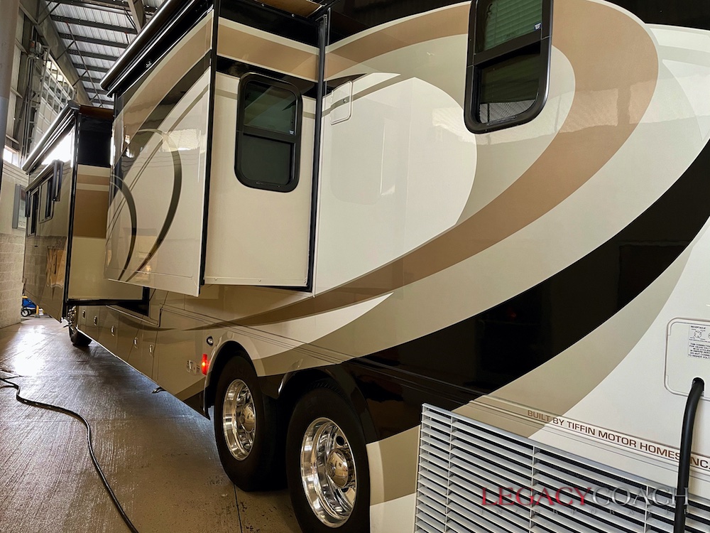 2009 Tiffin Allegro For Sale
