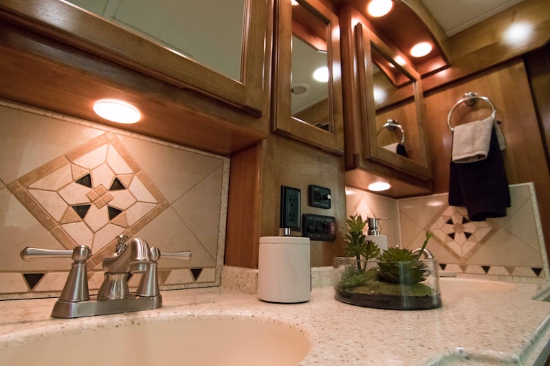 Bus-Stuff.com Class A Rv For Sale