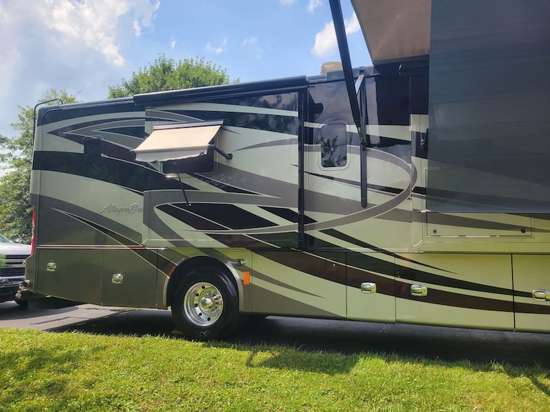 2012 Tiffin Allegro For Sale