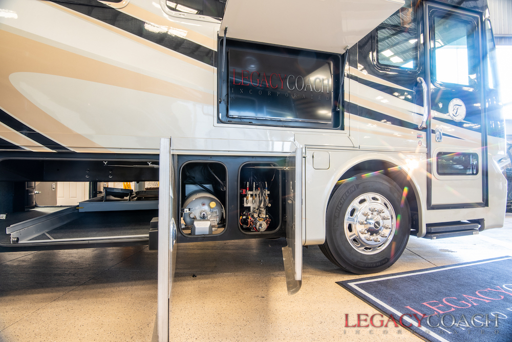 2014 Tiffin Pheaton For Sale