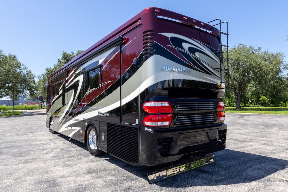 2015 Tiffin Allegro For Sale