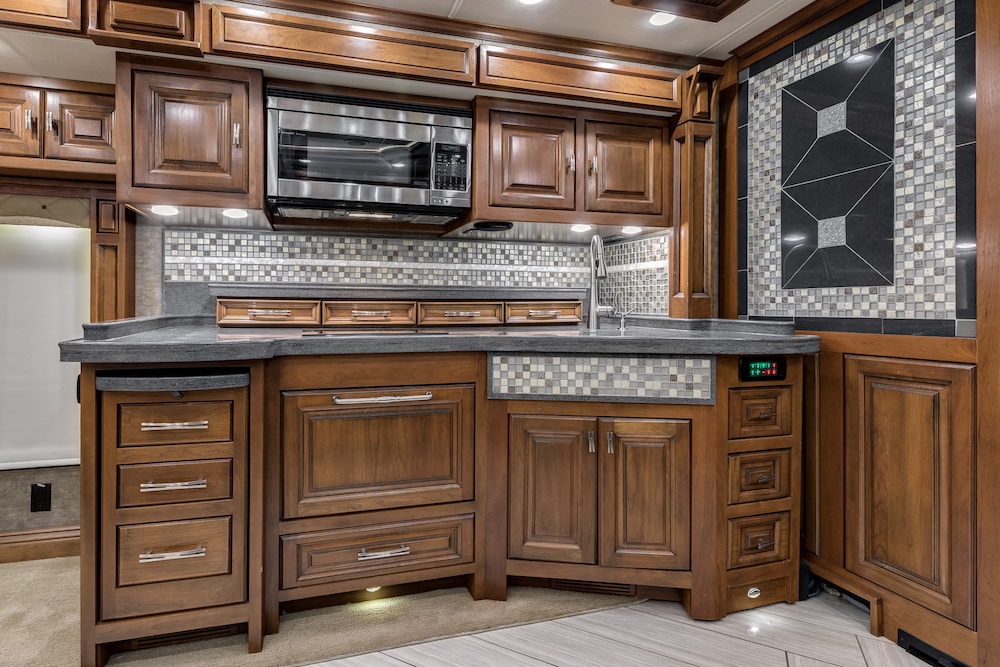 2015 Tiffin Zephyr For Sale