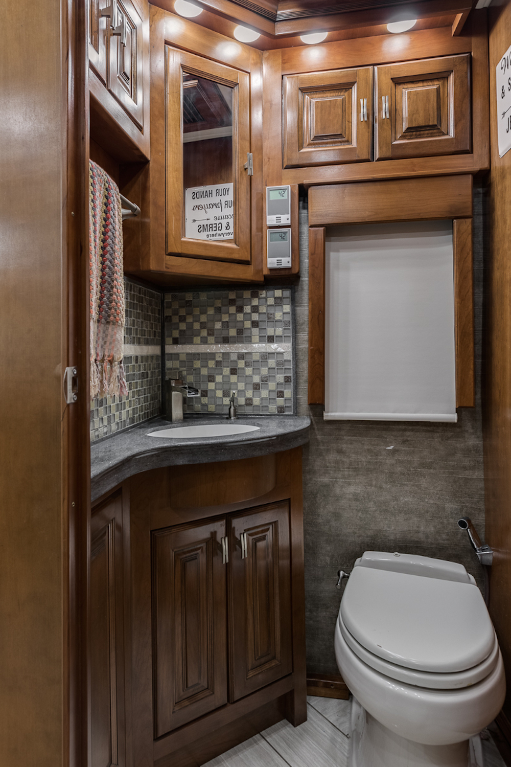 2015 Tiffin Zephyr For Sale