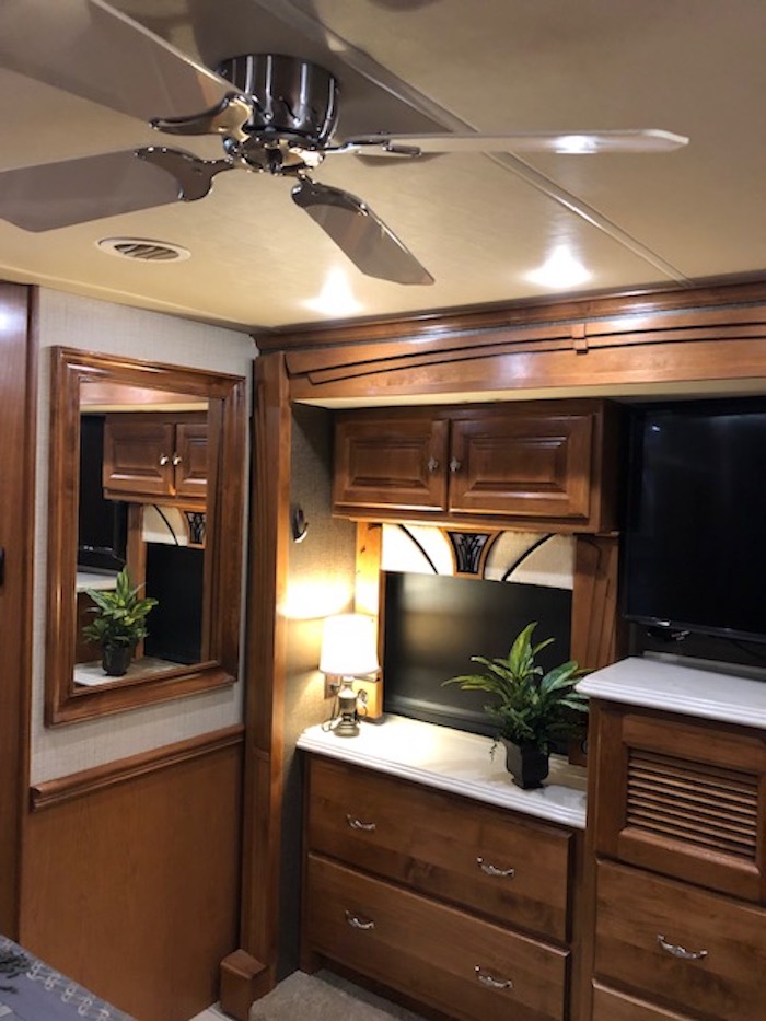 Bus-Stuff.com Class A Rv For Sale