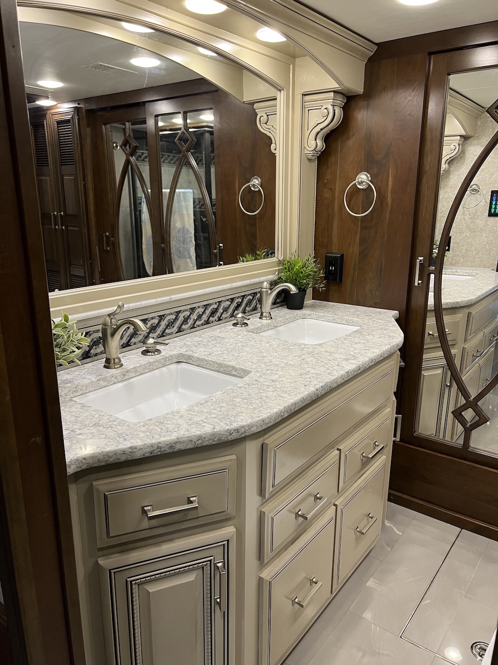 2017 Entegra Cornerstone For Sale