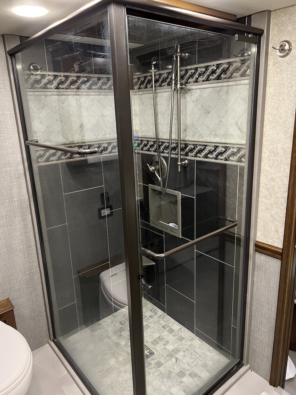 2017 Entegra Cornerstone For Sale