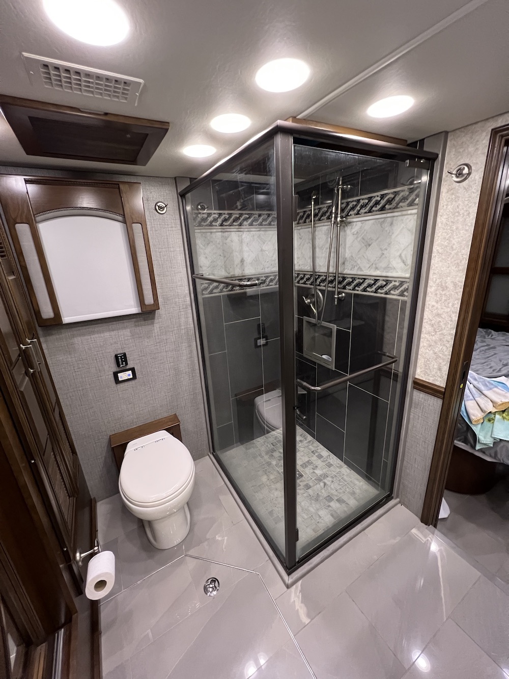 2017 Entegra Cornerstone For Sale