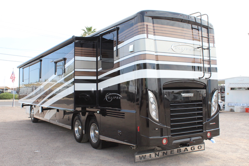 2017 Winnebago Ellipse  For Sale