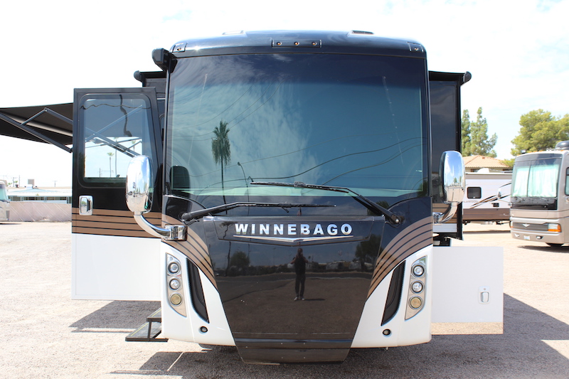 2017 Winnebago Ellipse  For Sale
