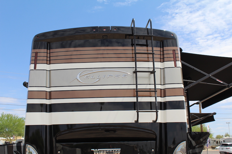 2017 Winnebago Ellipse  For Sale