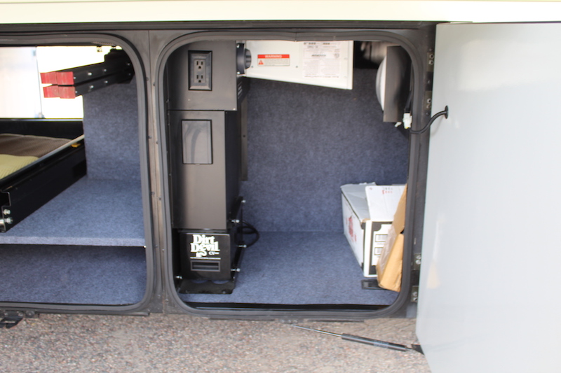 2017 Winnebago Ellipse  For Sale