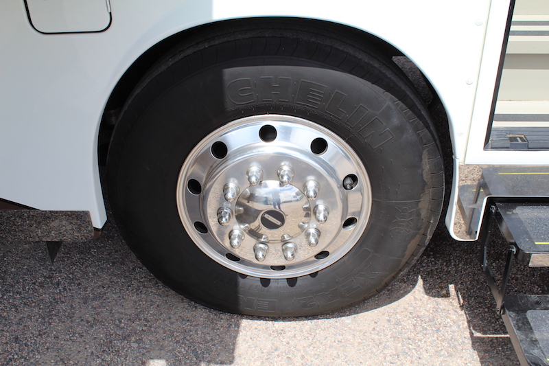 2017 Winnebago Ellipse  For Sale