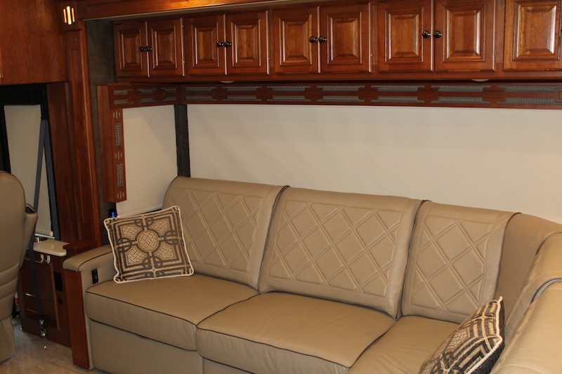 2017 Winnebago Ellipse  For Sale