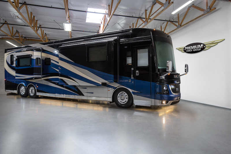 2018 Newmar King Aire Triple Full Wall Slide 100131