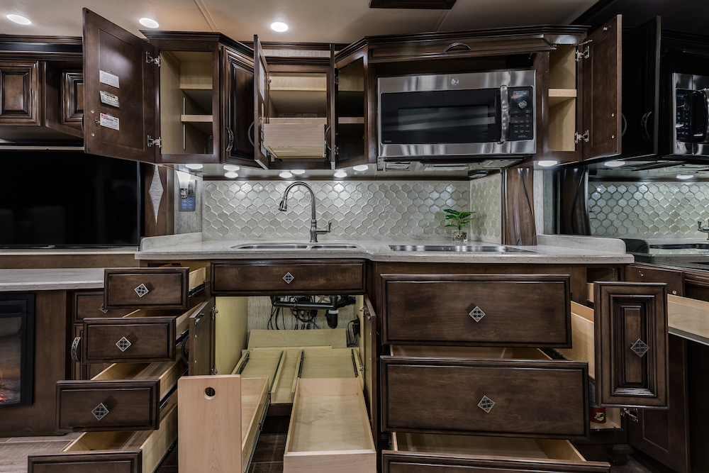 2018 Prevost Newmar London Aire For Sale