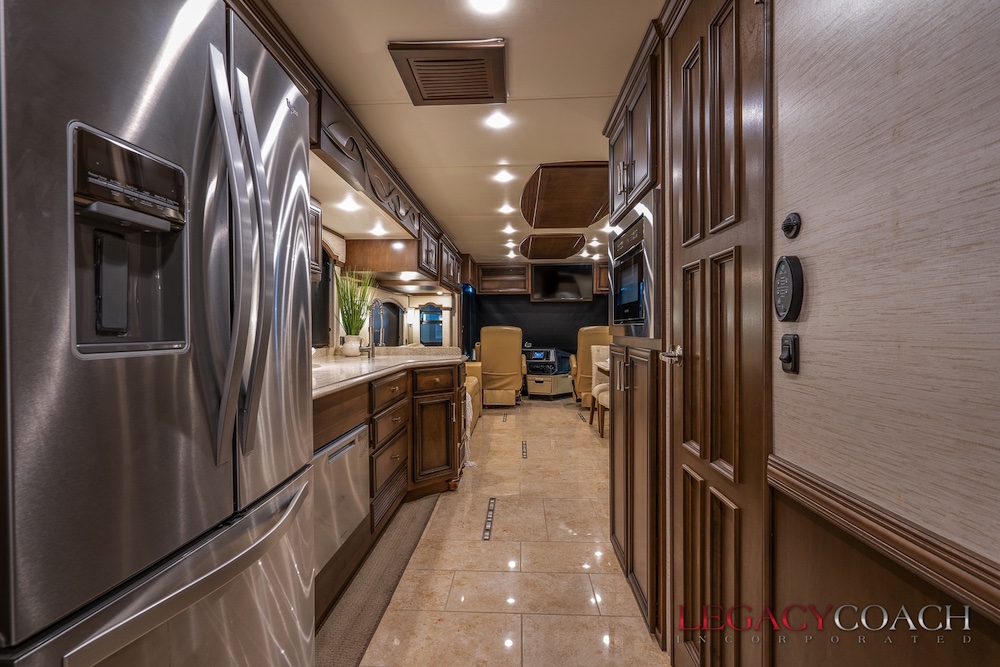 2018 Prevost Newmar Ventana For Sale