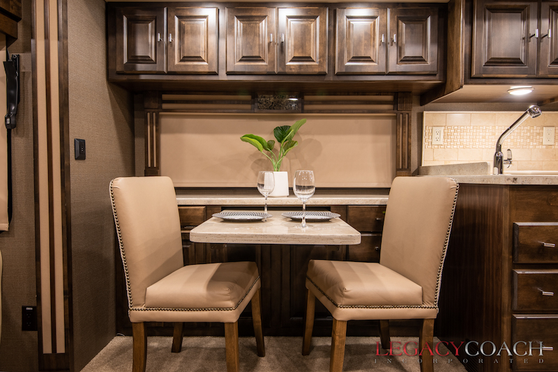 2018 Tiffin Red For Sale