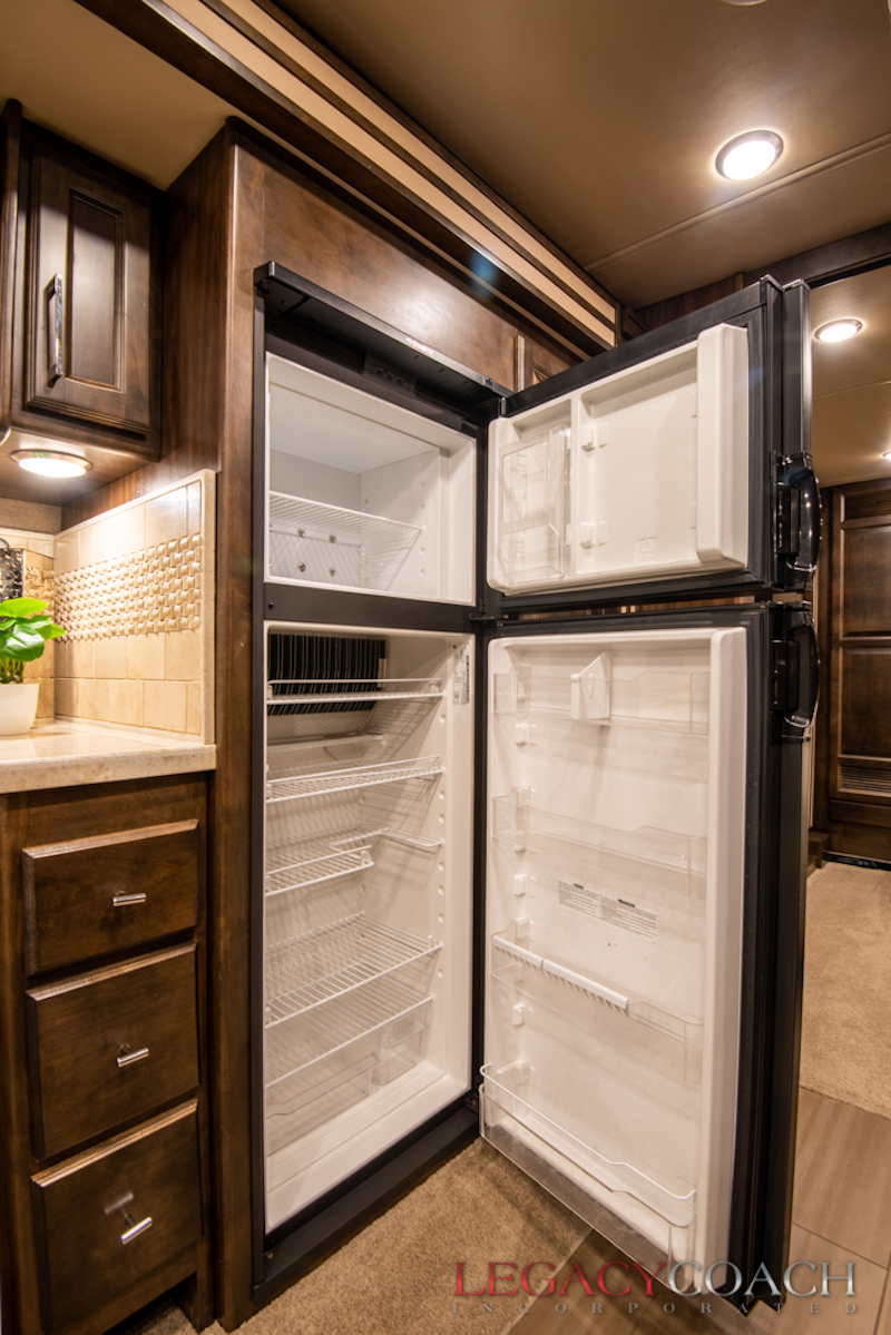 2018 Tiffin Red For Sale