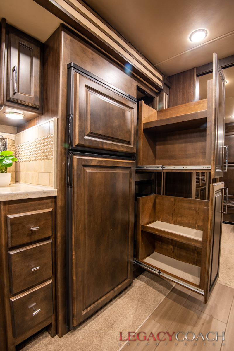 2018 Tiffin Red For Sale