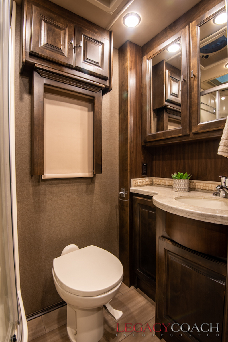 2018 Tiffin Red For Sale