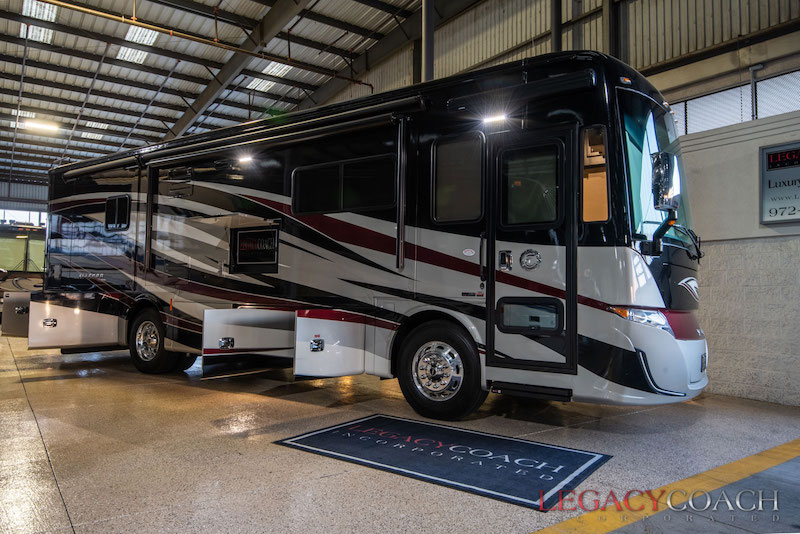 2018 Tiffin Red For Sale