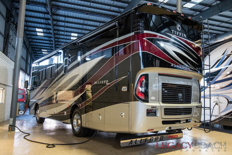 2018 Tiffin Red For Sale