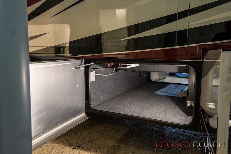 2018 Tiffin Red For Sale