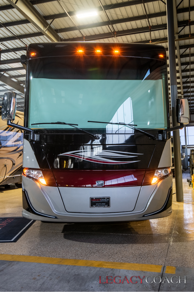 2018 Tiffin Red For Sale