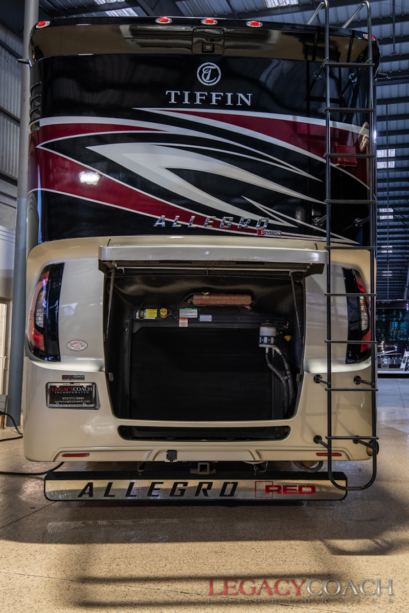 2018 Tiffin Red For Sale